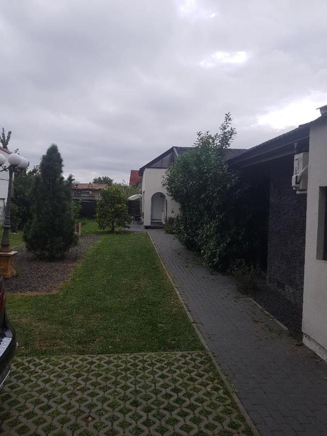 Pensiune Arada Exterior photo